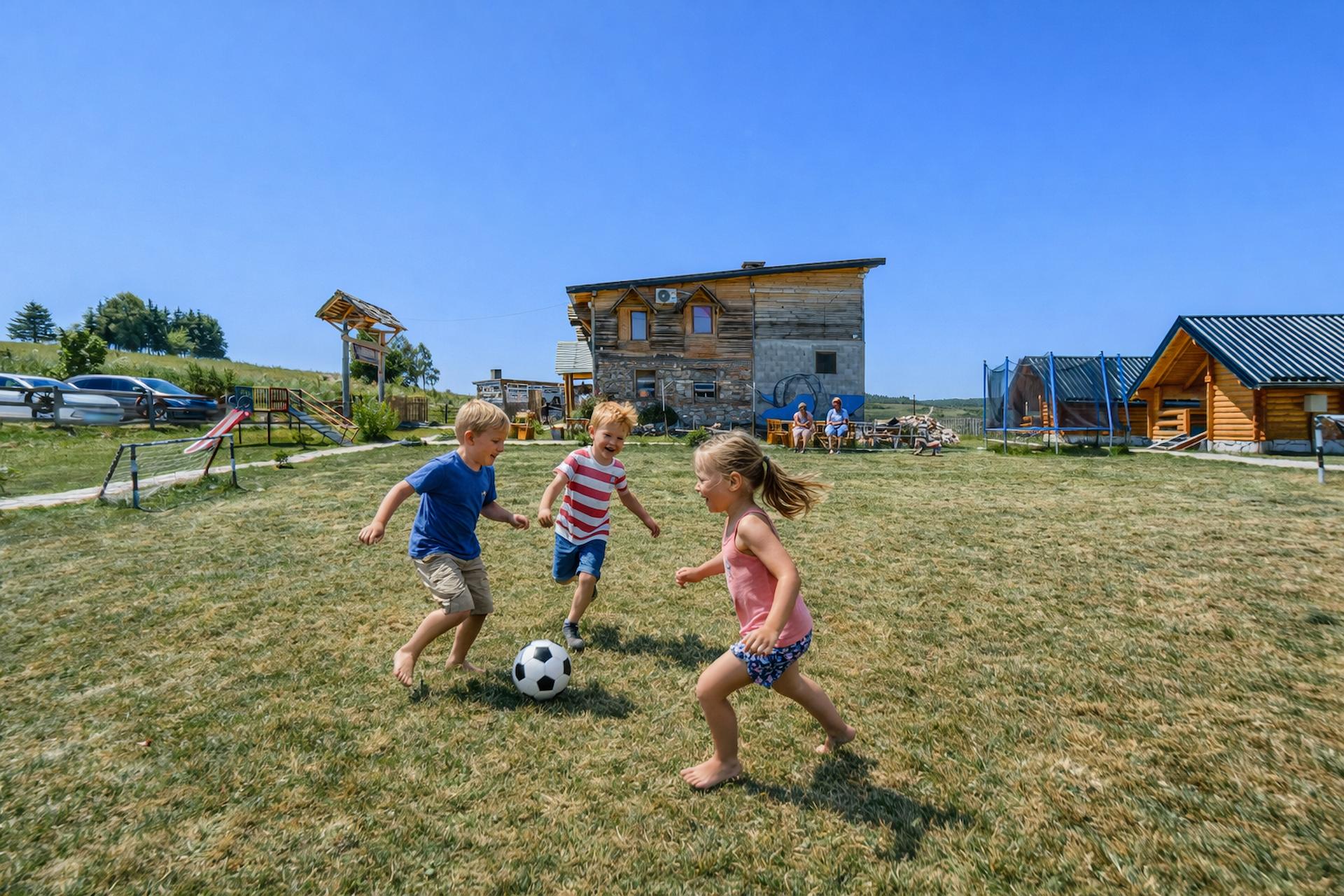 Porodični odmor u prirodi Uvca